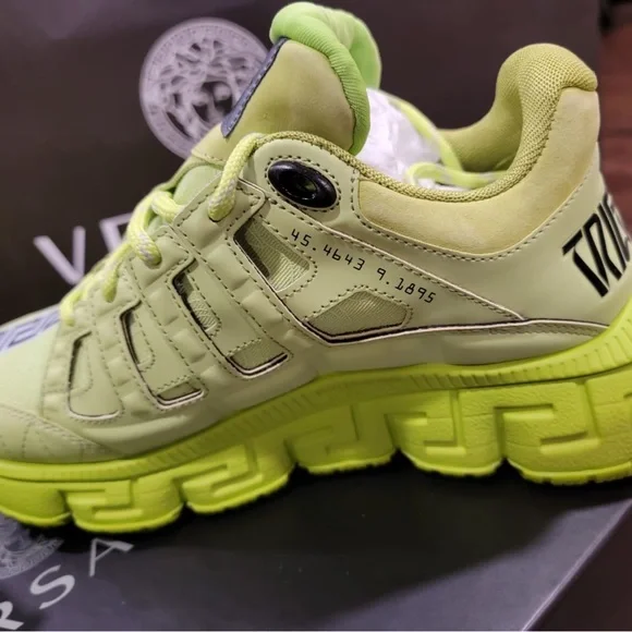 Versace neon sneakers - Picture 2 of 5